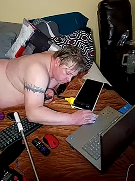 Snapshot of Mic_Oxinner chatting on 29, 4, 2026 Mic Oxinner online show from 29, 4, 2026