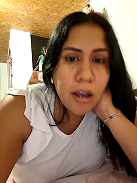 Snapshot of KasiaVenus_ chatting on 21, 10, 2025 KasiaVenus online show from 21, 10, 2025