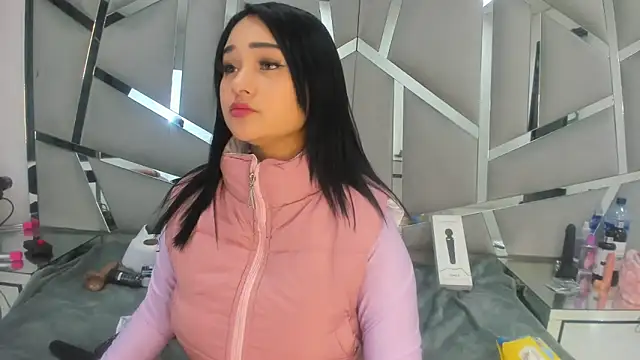 Catherinee69 x online show from 12, 1, 2025