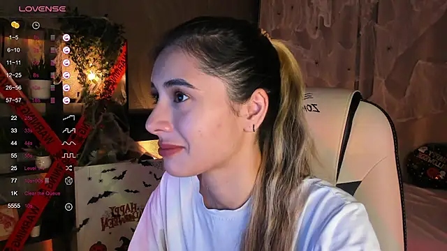 Snapshot of DarlaLike chatting on 17, 10, 2025 DarlaLike online show from 17, 10, 2025