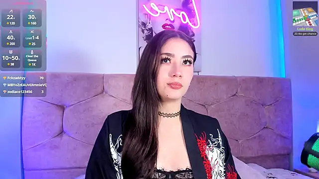 Snapshot of lunar_leen chatting on 1, 3, 2025 lunar leen online show from 1, 3, 2025