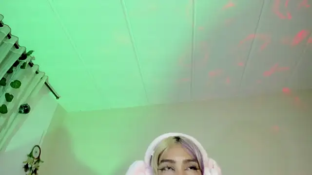 party-naugthysex online show from 2, 1, 2025