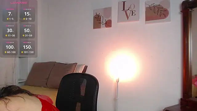 madisex s online show from 30, 1, 2025