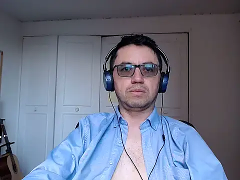 Diptongo online show from 1, 12, 2025