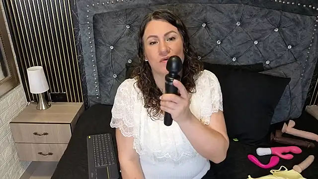 charlotte  G online show from 1, 5, 2026