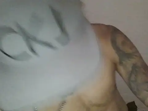 Moreno maduro online show from 3, 4, 2026