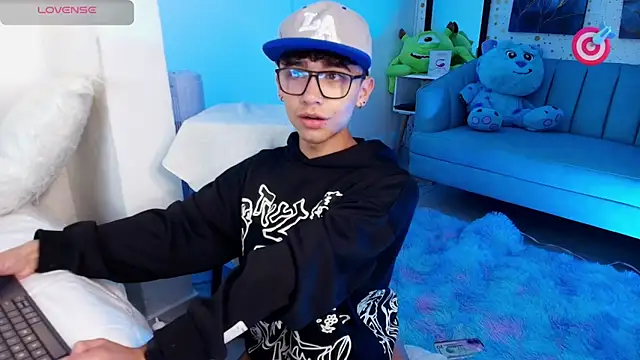 Niico Cruz online show from 28, 2, 2025