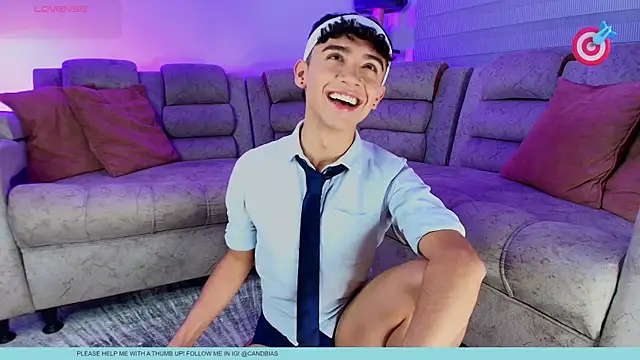 Snapshot of Niico_Cruz chatting on 10, 11, 2025 Niico Cruz online show from 10, 11, 2025