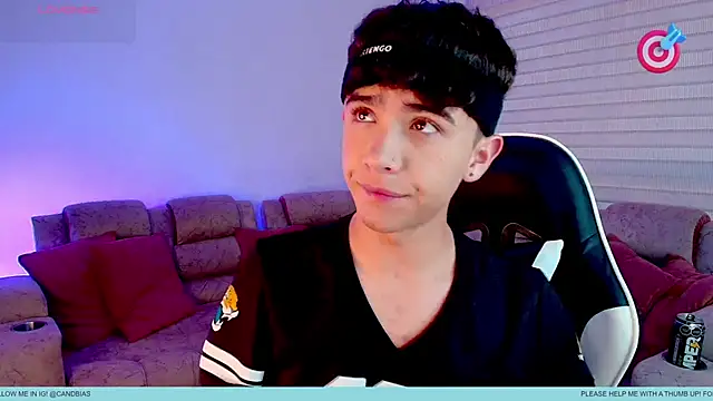 Snapshot of Niico_Cruz chatting on 14, 1, 2026 Niico Cruz online show from 14, 1, 2026