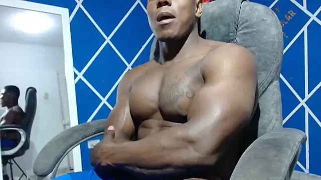 Snapshot of alexander_megan chatting on 13, 3, 2026 alexander megan online show from 13, 3, 2026