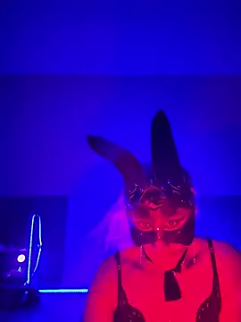 kandyloves online show from 25, 4, 2026