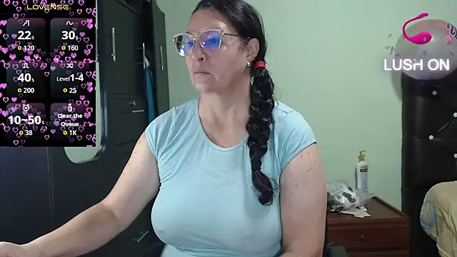 Snapshot of hairyglad69 chatting on 7, 10, 2025 hairyglad69 online show from 7, 10, 2025