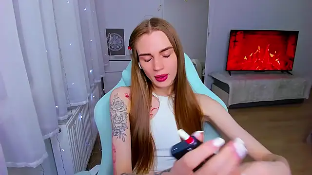 StellaLawless online show from 12, 12, 2024
