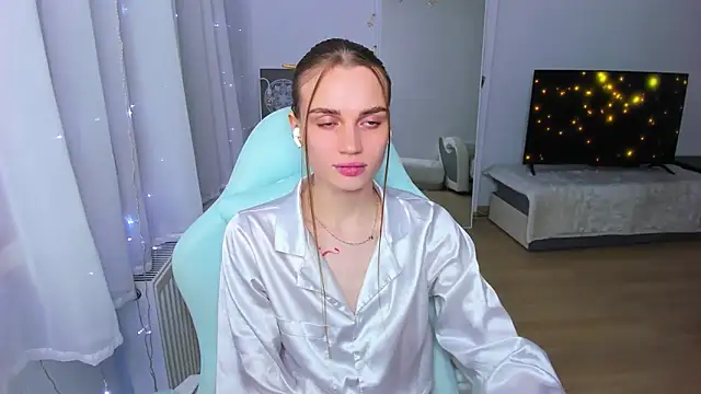 StellaLawless online show from 19, 12, 2024