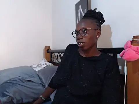 Snapshot of Sweet_Bear chatting on 10, 2, 2025 Sweet Bear online show from 10, 2, 2025