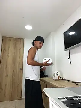 Snapshot of bob_petterson chatting on 30, 9, 2025 bob petterson online show from 30, 9, 2025