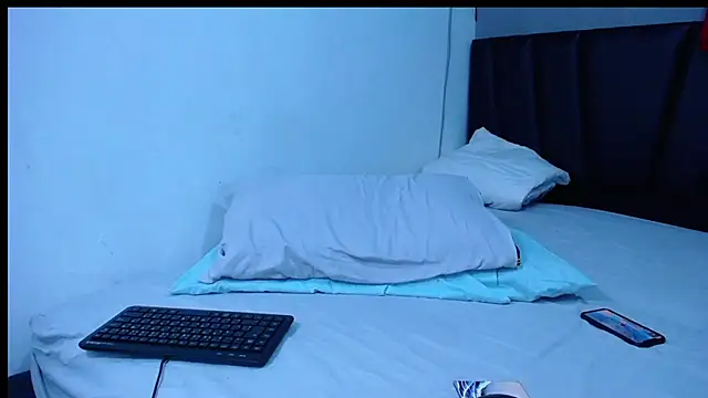 Tayronx33 online show from 5, 11, 2025