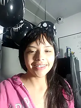 Snapshot of Bayla-hot chatting on 30, 10, 2025 Bayla-hot online show from 30, 10, 2025