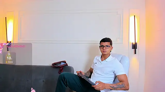 Paradise boy s online show from 12, 6, 2026