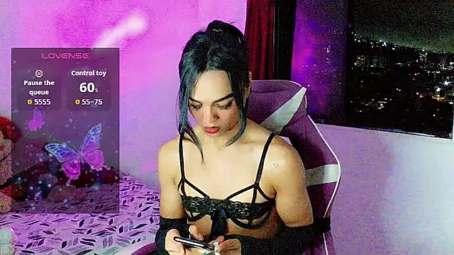 Ms-Zoehans online show from 13, 10, 2025