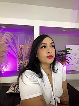 Snapshot of Sheeryl__ chatting on 8, 5, 2026 Sheeryl online show from 8, 5, 2026