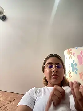 Miabonnett  online show from 14, 12, 2024