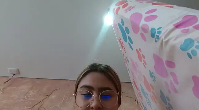 Miabonnett  online show from 17, 12, 2024