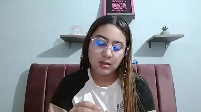 Miabonnett  online show from 30, 12, 2024