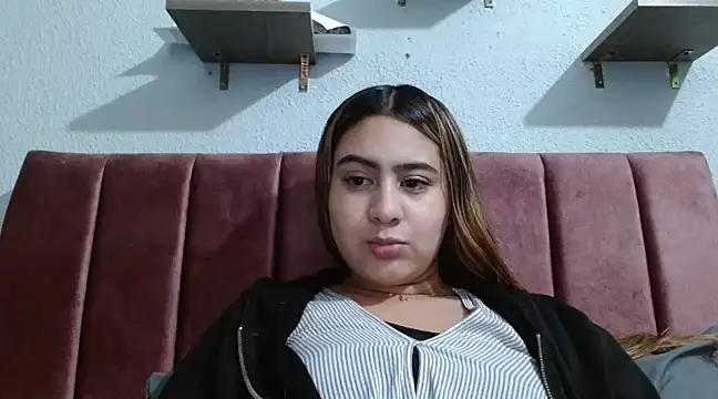 Miabonnett  online show from 2, 1, 2025