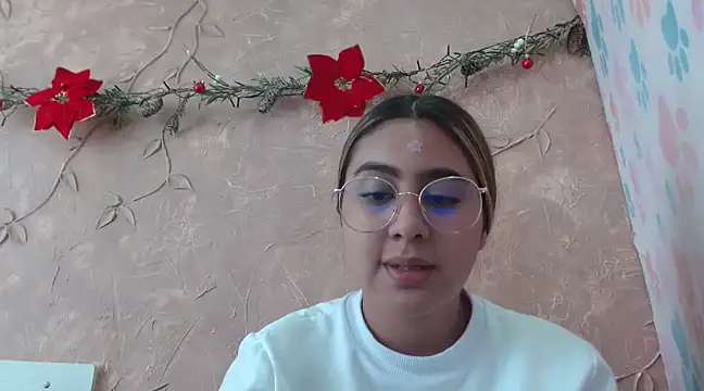 Miabonnett  online show from 8, 1, 2025