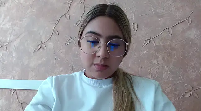 Miabonnett  online show from 15, 1, 2025