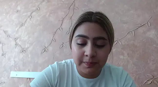 Miabonnett  online show from 19, 1, 2025
