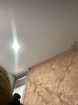 Miabonnett  online show from 29, 9, 2025