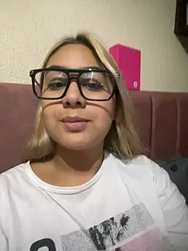 Miabonnett  online show from 21, 4, 2026