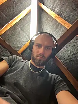 pervy devil online show from 7, 10, 2025