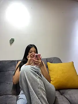 eva elifee online show from 5, 12, 2025