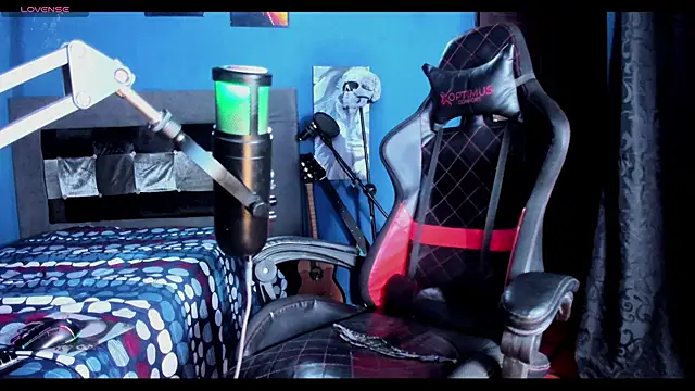 Snapshot of kenintoro chatting on 24, 9, 2025 kenintoro online show from 24, 9, 2025