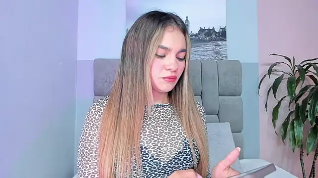 selene tylor  online show from 30, 6, 2026
