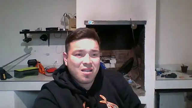 Snapshot of DirtyRcride chatting on 19, 12, 2024 DirtyRcride online show from 19, 12, 2024