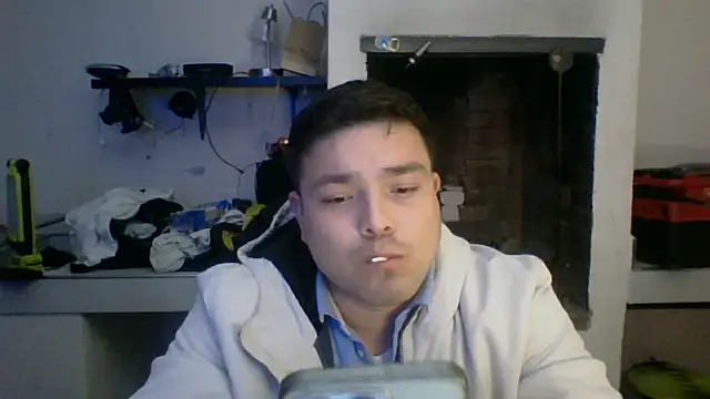 Snapshot of DirtyRcride chatting on 20, 12, 2024 DirtyRcride online show from 20, 12, 2024