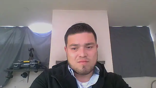 Snapshot of DirtyRcride chatting on 25, 1, 2025 DirtyRcride online show from 25, 1, 2025