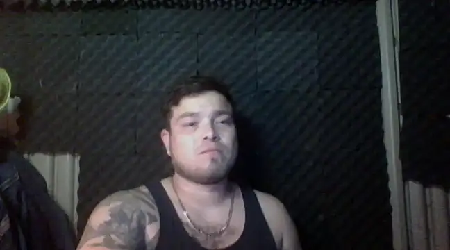 Snapshot of DirtyRcride chatting on 25, 2, 2025 DirtyRcride online show from 25, 2, 2025