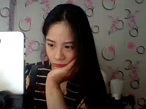 Snapshot of Nana-68 chatting on 1, 2, 2025 Nana-68 online show from 1, 2, 2025