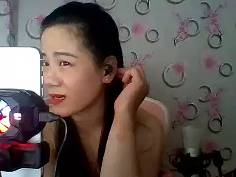 Snapshot of Nana-68 chatting on 2, 2, 2025 Nana-68 online show from 2, 2, 2025