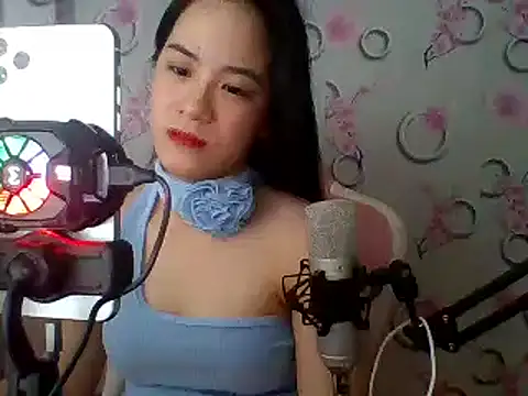 Snapshot of Nana-68 chatting on 6, 2, 2025 Nana-68 online show from 6, 2, 2025