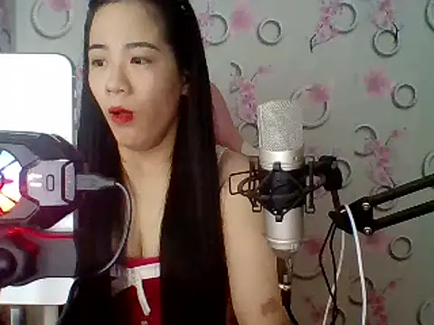Snapshot of Nana-68 chatting on 18, 2, 2025 Nana-68 online show from 18, 2, 2025