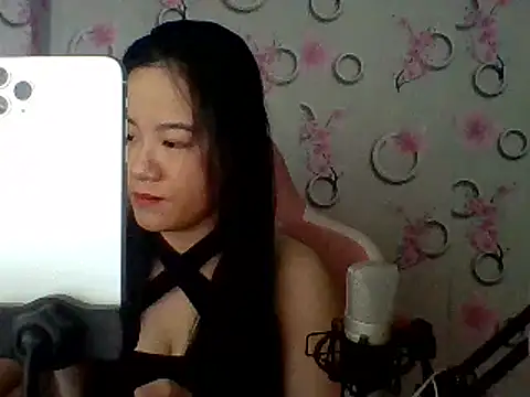 Snapshot of Nana-68 chatting on 28, 2, 2025 Nana-68 online show from 28, 2, 2025