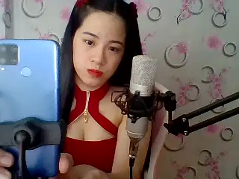 Snapshot of Nana-68 chatting on 12, 3, 2025 Nana-68 online show from 12, 3, 2025