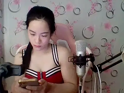 Snapshot of Nana-68 chatting on 17, 3, 2025 Nana-68 online show from 17, 3, 2025