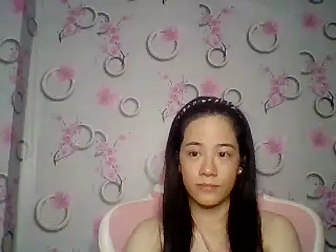 Snapshot of Nana-68 chatting on 27, 9, 2025 Nana-68 online show from 27, 9, 2025